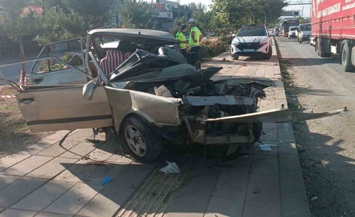 Gaziantep’teki feci kazada Tofaş sürücüsü kurtarılamadı