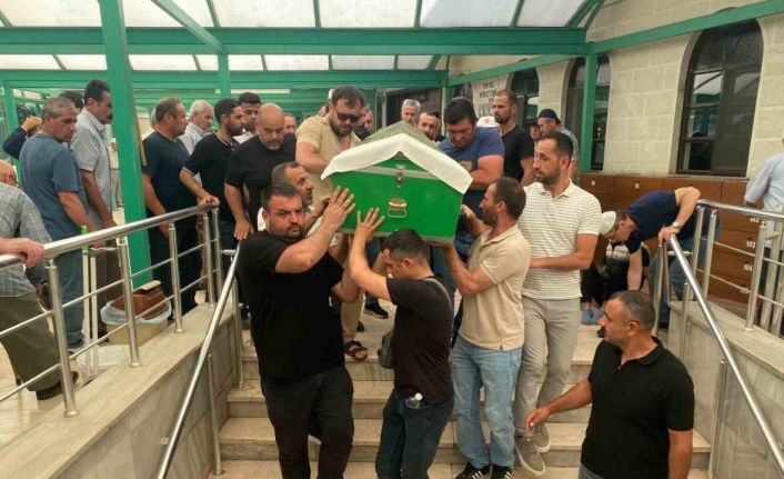 Girdiği denizde hayatını kaybetmişti, son yolculuğuna uğurlandı