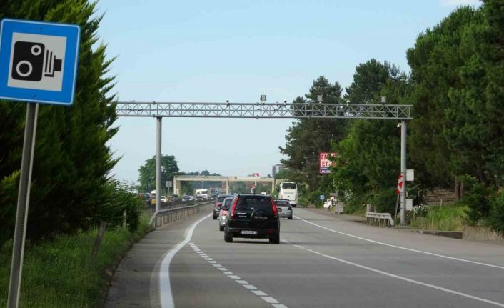 Giresunlu sanatçı yollardaki radarlara tepkisini türküyle anlattı