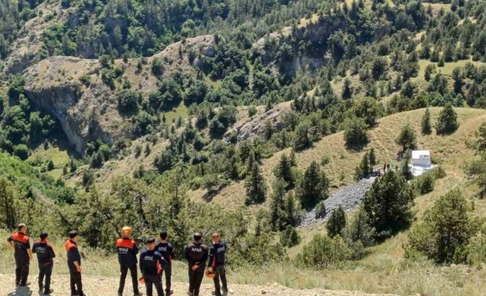 Göçüğün yaşandığı taş ocağından ilk görüntüler