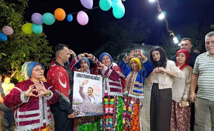 Gördes’te Yörüklerin geleneksel düğünü renkli görüntülere sahne oldu
