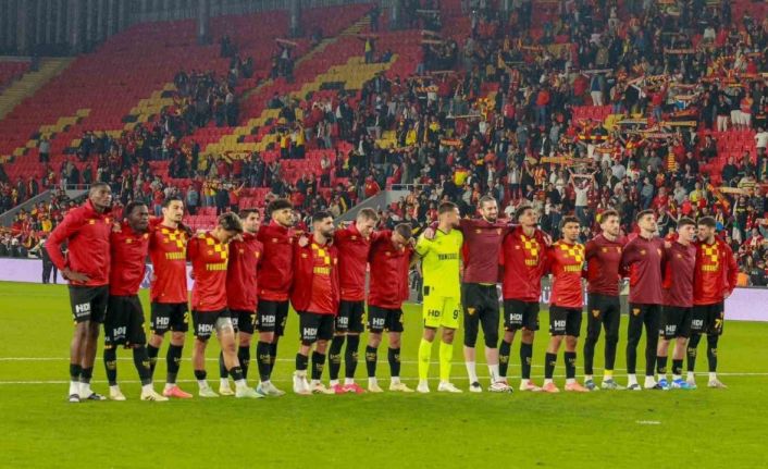 Göztepe, 3 transferde sona geldi