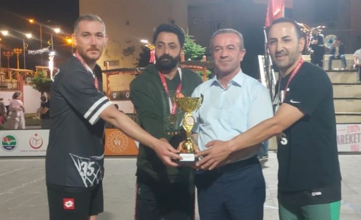 Hakkari 3x3 basketbol şampiyonu belli oldu: Beyazgölge zirvede!
