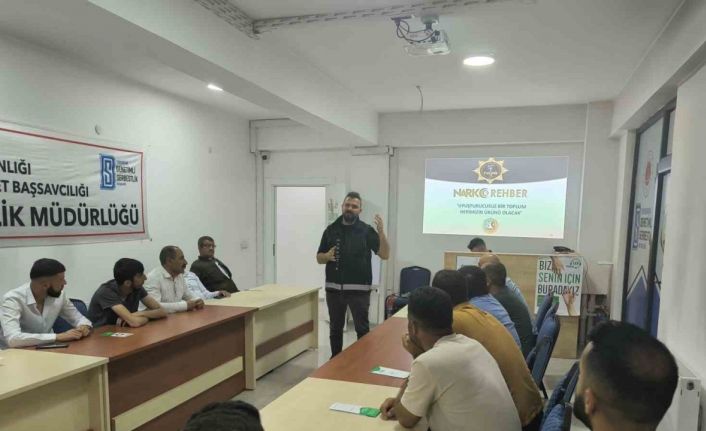 Hakkari emniyeti bin 500 broşürle UYUMA ve NARVAS tanıtıldı