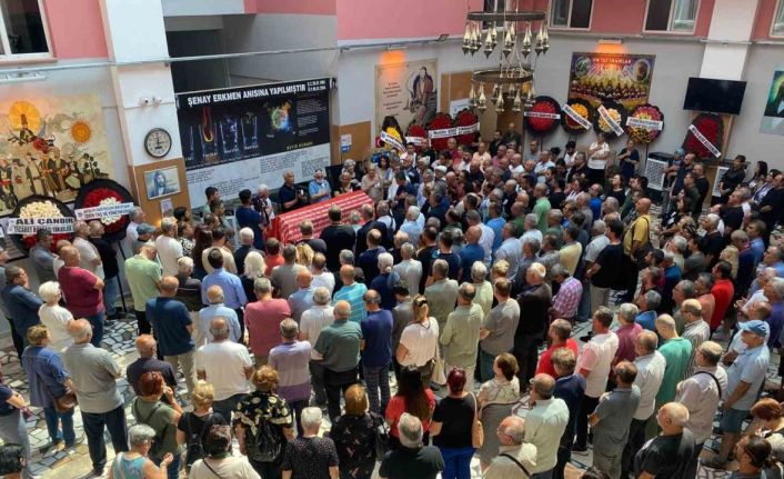 Hayatını kaybeden gazeteci Zeki Özer, son yolculuğuna uğurlandı