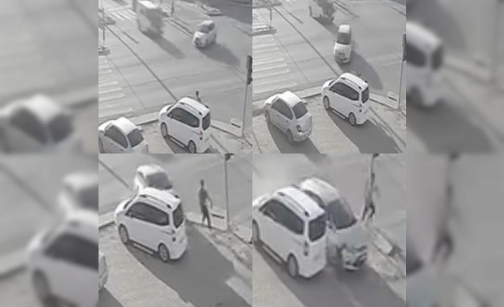 İki  ayrı kazada saniselerle ölümden kurtuluş: O anlar kamerada