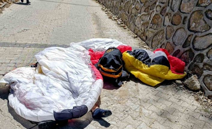 İsviçreli turist paraşüt kazasında hayatını kaybetti