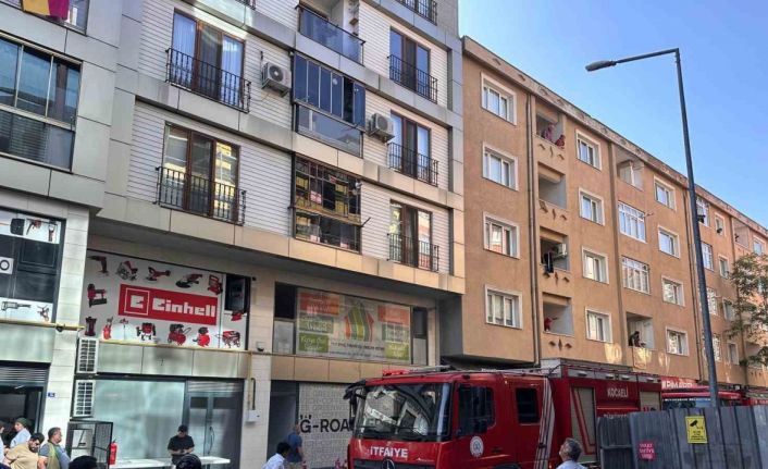 Kafenin deposunda yangın paniği