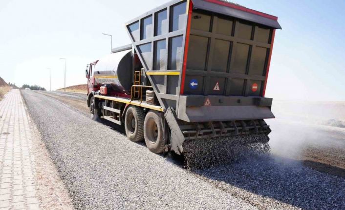 Kahta’da yol yapım ve asfaltlama çalışmaları hızlandırıldı
