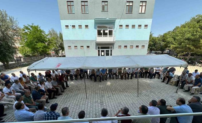 Karapınar İmam Hatip mezunları geleneksel buluşmada bir araya geldi