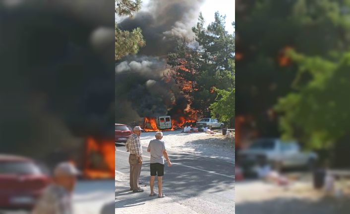 Karavan yangını ormana sıçradı, ekipler anında müdahale etti