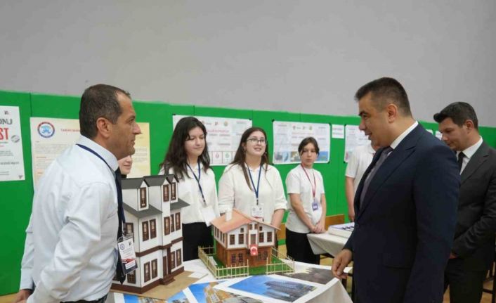 Kastamonu’da öğrencilerin projeleri festivalde sergilendi