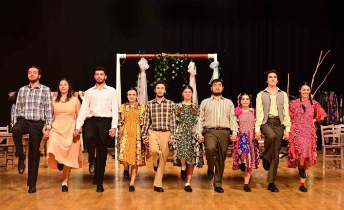 Kepez Kent Tiyatrosu sezonu 30 bin seyirciyle kapattı