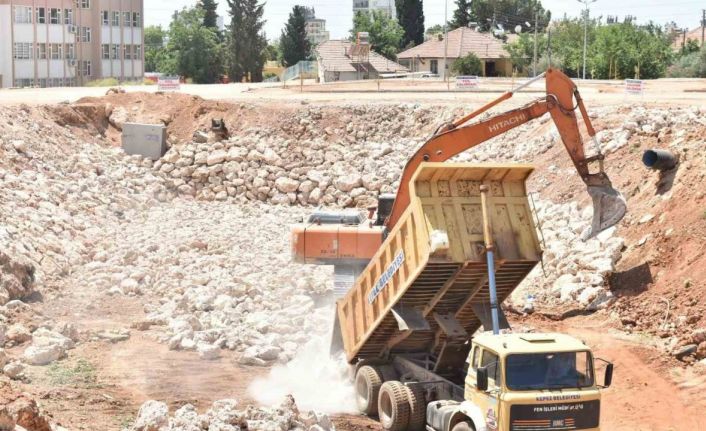 Kepez’de su baskınlarına karşı hummalı çalışma