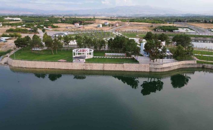 Kırkgöz Sahil Parkı’ndaki kır düğün salonu Malatya’da ilgi görüyor