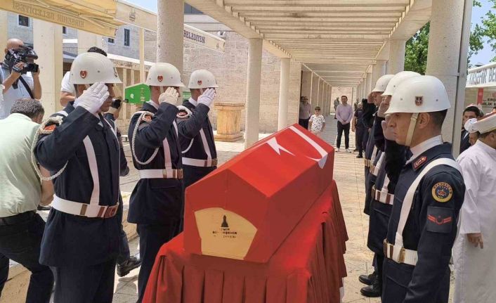 Kırşehirli uzman çavuş ve eşi trafik kazasında hayatını kaybetti