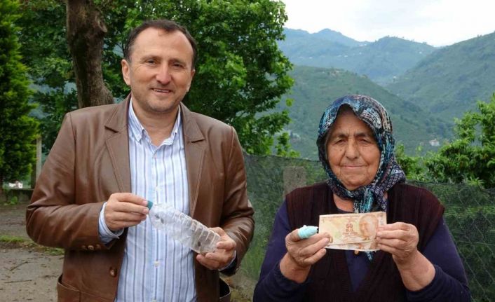 Kokarcanın başına ödül konuldu: Canlısı 1 TL