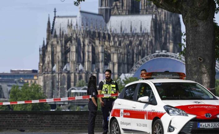 Köln’de 2. Dünya Savaşı’ndan kalma bombalar nedeniyle 1945’ten bu yana en büyük tahliye