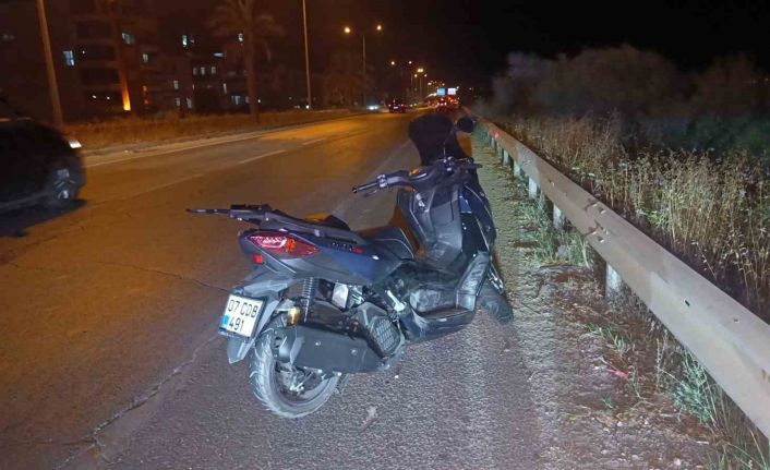 Kontrolden çıkan motosiklet devrildi: 2 yaralı