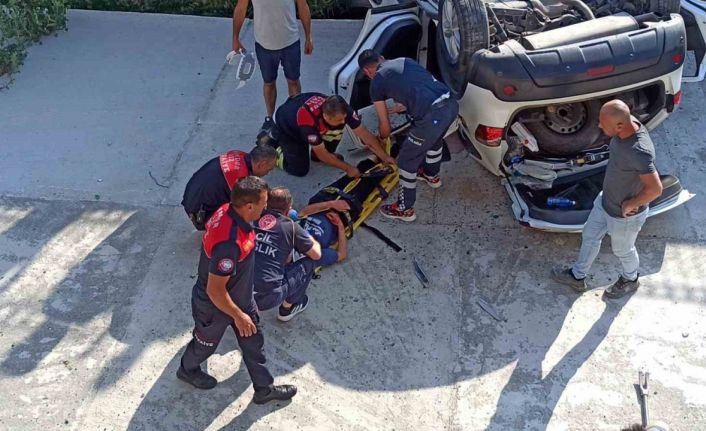 Kontrolden çıkan otomobil dere yatağına uçtu anne ve oğlu yaralandı