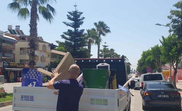 Konyaaltı’nda kaldırım işgaline geçit yok