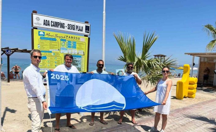 Kuşadası plajları 25 Mavi Bayrak ile taçlandı