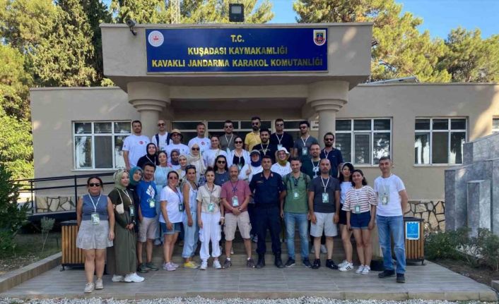 Kuşadası’nda öğretmenler doğayla buluştu