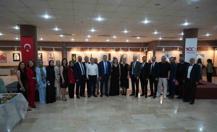 Lisede görev yapan 21 öğretmenden resim sergisi