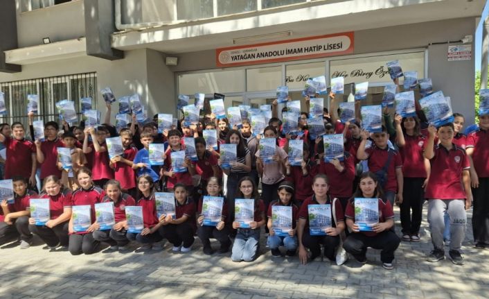 Liselilerin hazırladığı ‘Sancak’ dergisi okuyucuyla buluştu