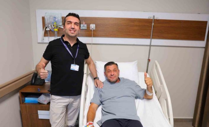 Makedonya’dan geldi, depremzede şehirde şifa buldu