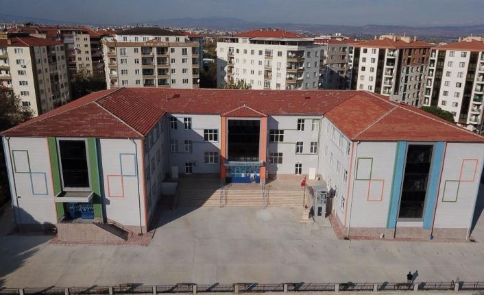 Manisa’da 270 binden fazla öğrenci karne alacak