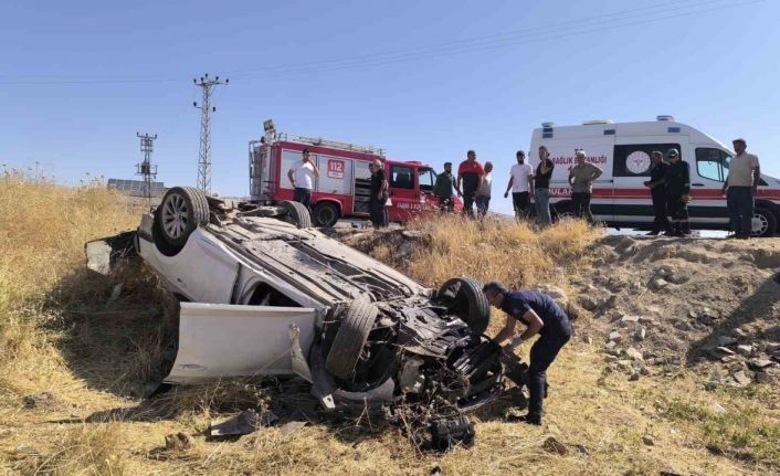 Mardin’de şarampole devrilen otomobilin sürücüsü yaralandı