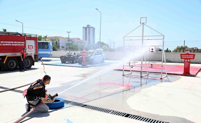 Mersin’de itfaiye eri sınavlarında adaylar ter döktü