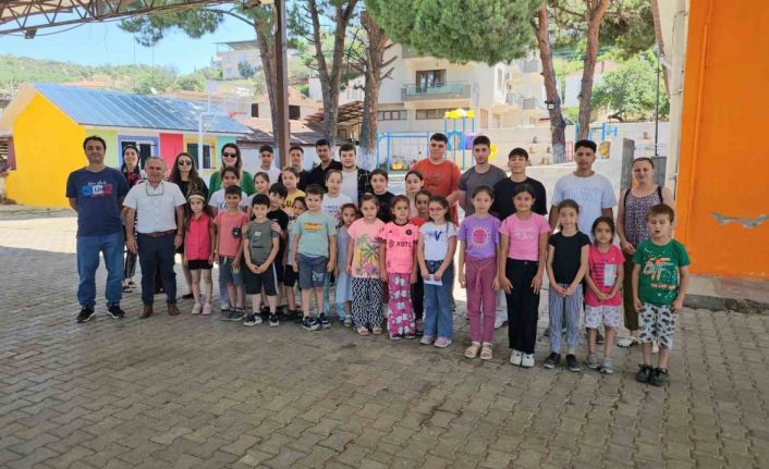 Meslek Lisesi öğrencilerinden köy okuluna destek