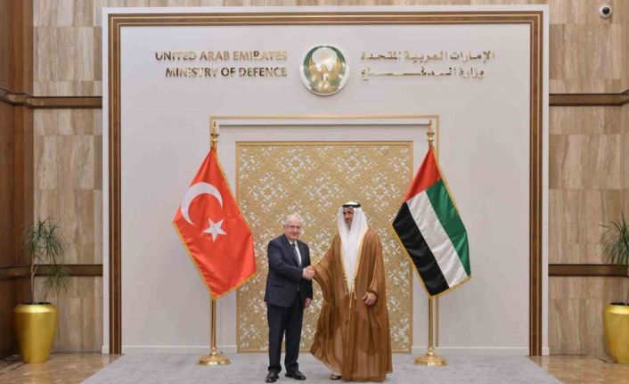 Milli Savunma Bakanı Güler, BAE Savunma İşlerinden Sorumlu Devlet Bakanı Al Mazrouei ile görüştü