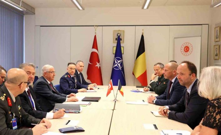 Milli Savunma Bakanı Güler Belçika Savunma Bakanı Francken ile görüştü