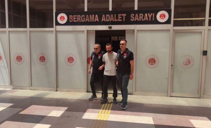 Mısır tarlasına gizlenen uyuşturucu taciri yakalandı