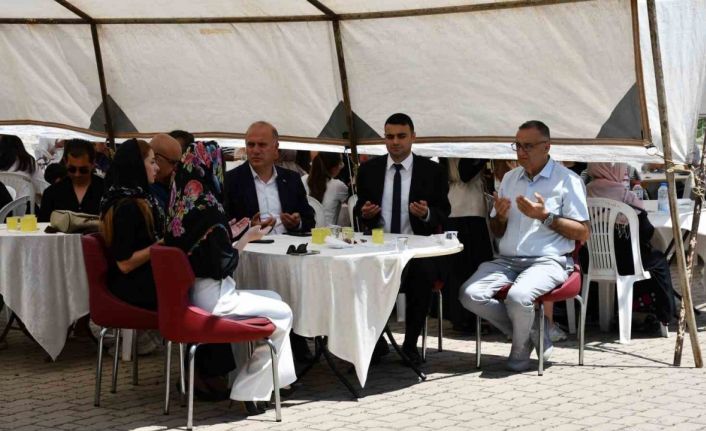 Motosiklet kazasında hayatını kaybeden öğrenciler için mevlit programı düzenlendi