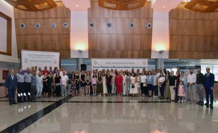 Muğla Sıtkı Koçman Üniversitesi’nde mezunlar buluşması