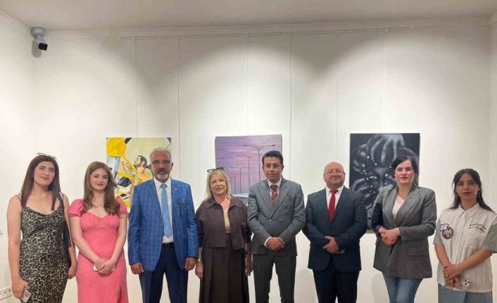 Munzur Üniversitesi resim bölümü sergisi sanatseverlerle buluştu