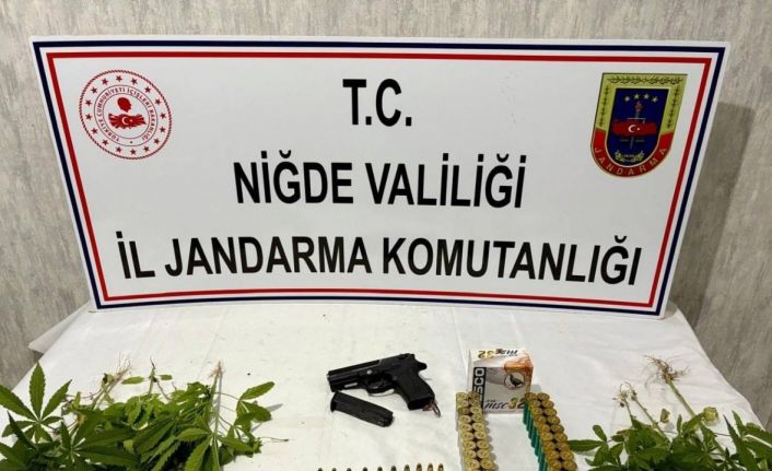 Niğde’de jandarmadan uyuşturucu ve ruhsatsız silah operasyonu