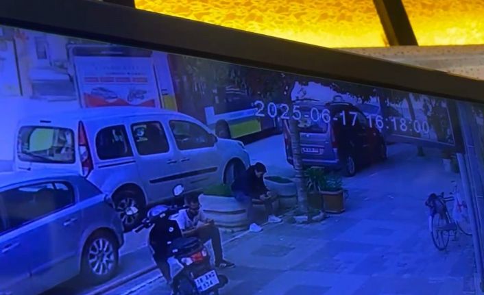 Otobüs ile motosikletin kazası kamerada