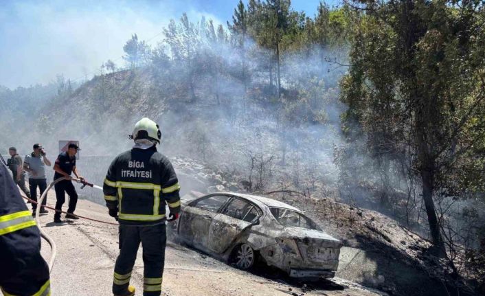 Otomobil istinat duvarına çarptı: Araçta sıkışan baba yanarak can verdi, anne ile oğlu yaralandı