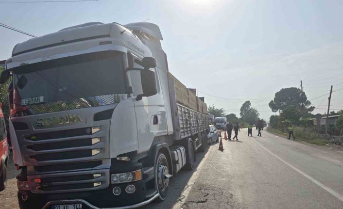 Otomobil kamyona çarptı, sürücü hayatını kaybetti