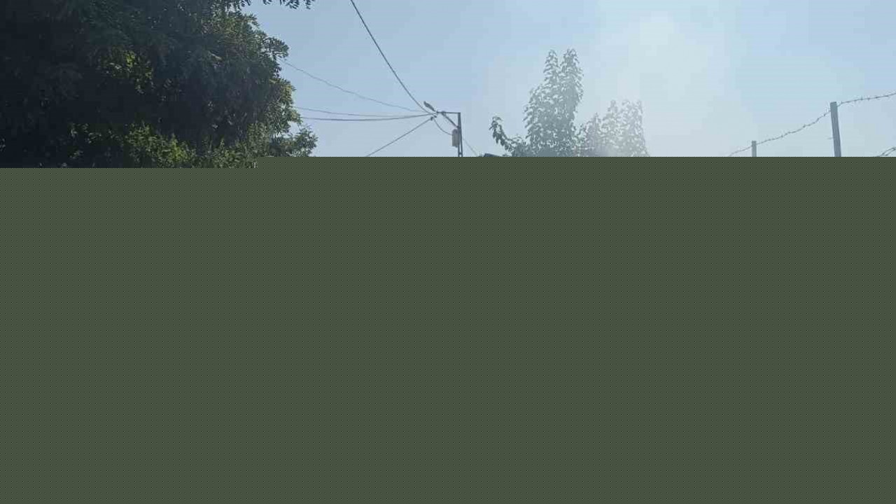 Park halindeki otomobil alev aldı