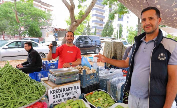 Pazarda kolay ödeme dönemi: İster kartla ister karekodla ödeme
