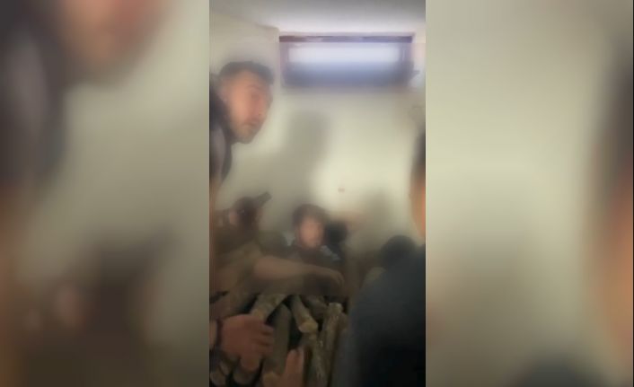 Polisten 5 yıl kaçtı, bodrumda odunların arasında bulundu