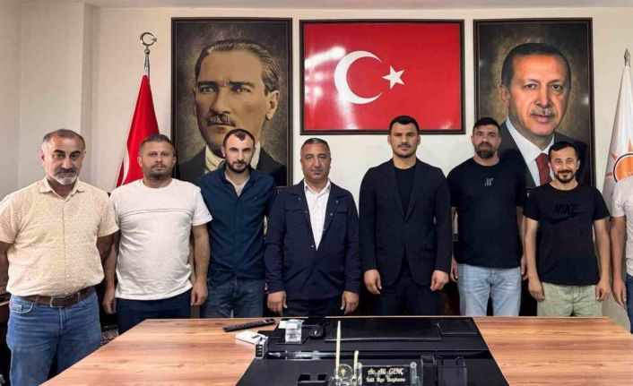 Sağlık sendikası temsilcileri toplu sözleşme için siyasi partilerle bir araya geldi