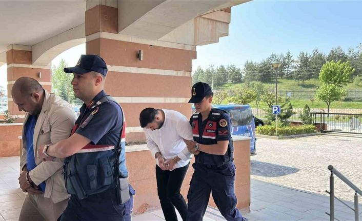 Sahte lastik ilanlarıyla onlarca milyonluk vurgun yapan örgüt çökertildi: 8 gözaltı