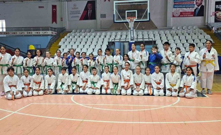 Salihlili minik judocular madalyaya doymuyor